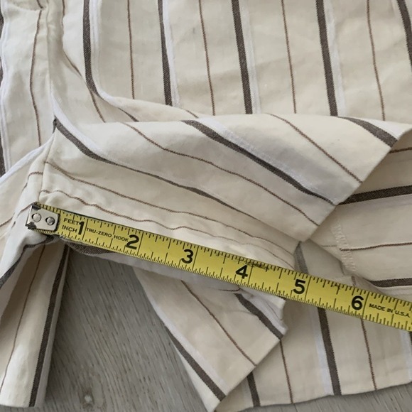BANANA REPUBLIC Alva Cream/Taupe Striped Pleated High Rise Linen Shorts Sz 14 - Picture 9 of 14